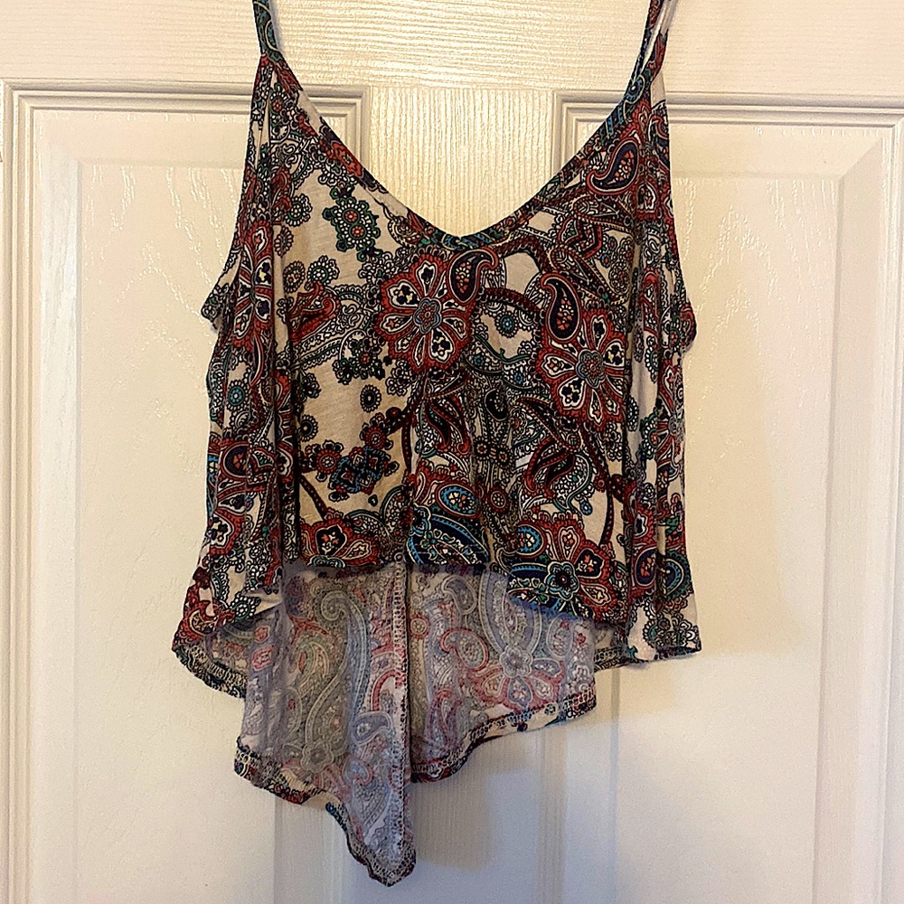 Body Central High-Low Paisley Crop Top, Small / Medium.